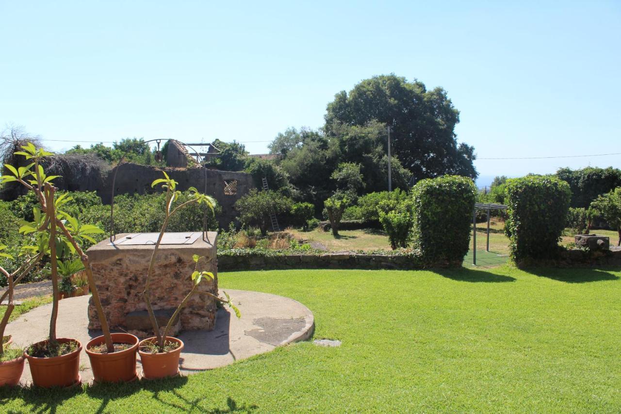 Il Giardino Degli Ovali Villa Fiumefreddo di Sicilia Exteriör bild