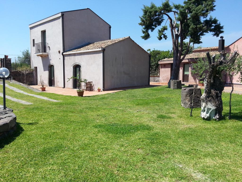 Il Giardino Degli Ovali Villa Fiumefreddo di Sicilia Exteriör bild